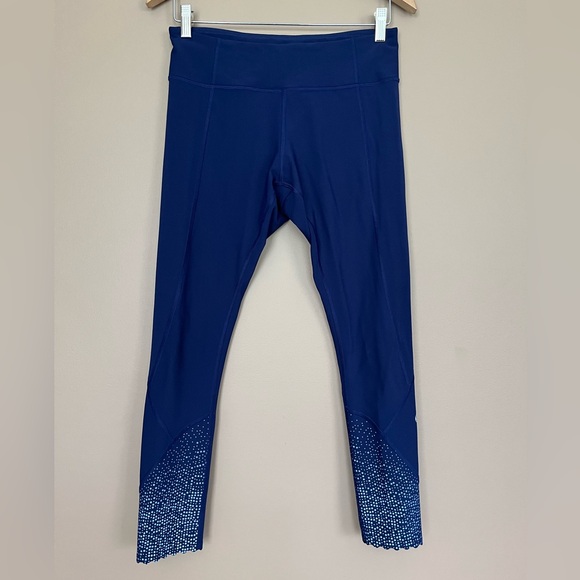 {Lululemon} Tight Stuff Tight Leggings in Navy - Womens 8 - Picture 1 of 11